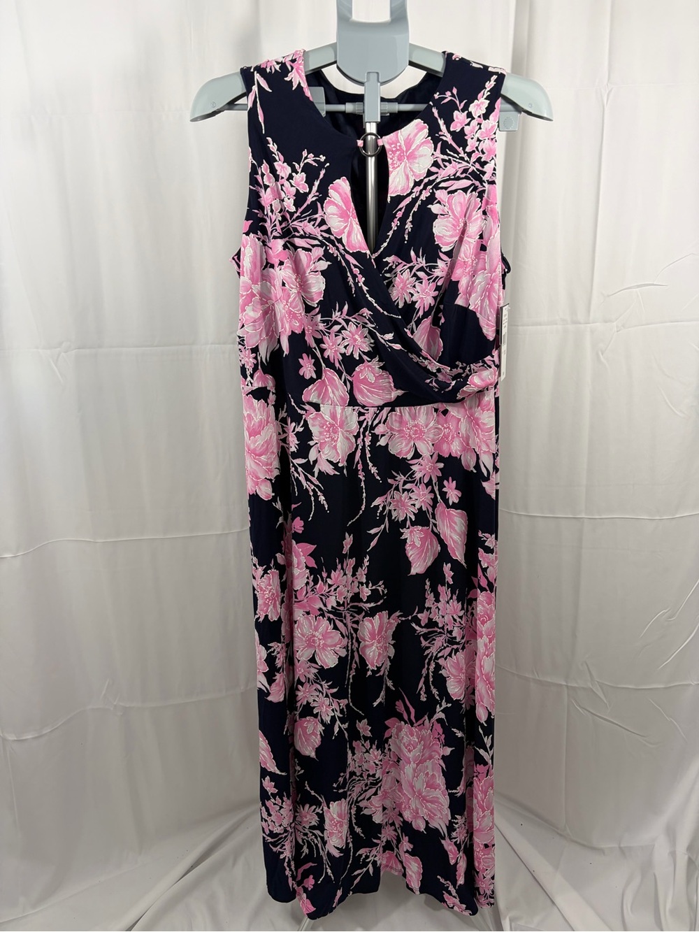 NWT Studio One Women’s Size 1X Navy Blue Dress with Pink Floral Print
